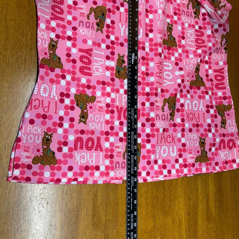 Scooby-Doo I Pick You Pink Polka Dot V-Neck Scrub Top XL Short Sleeve Pockets - Picture 7 of 9